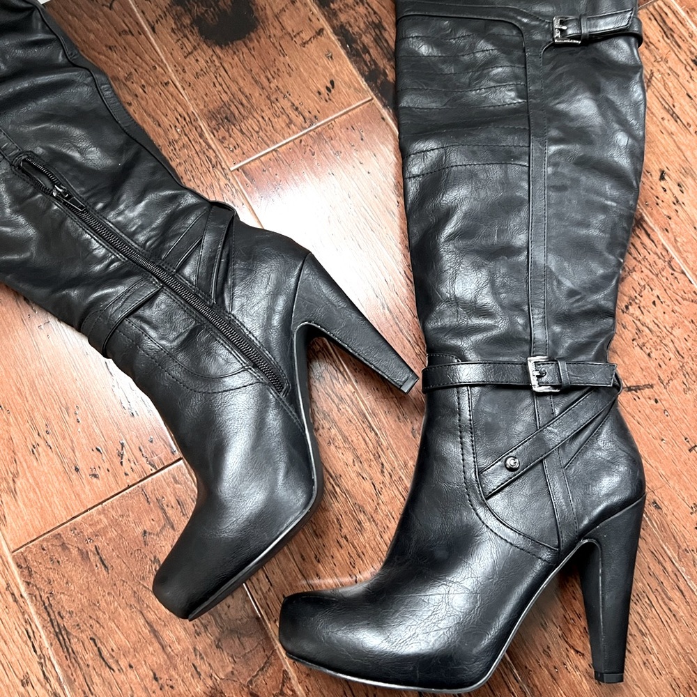 GBG Over-the-Knee “Tempo” Stiletto Boot Size 7.5 Black New in Box